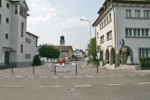 Der neue Dorfplatz Siebnen2